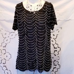 Lovely Black & White Top